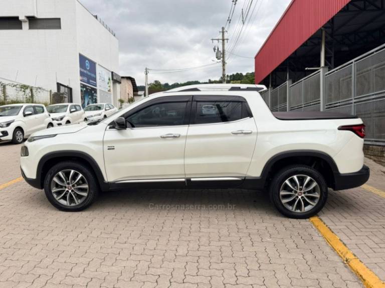 FIAT - TORO - 2019/2020 - Branca - R$ 123.990,00