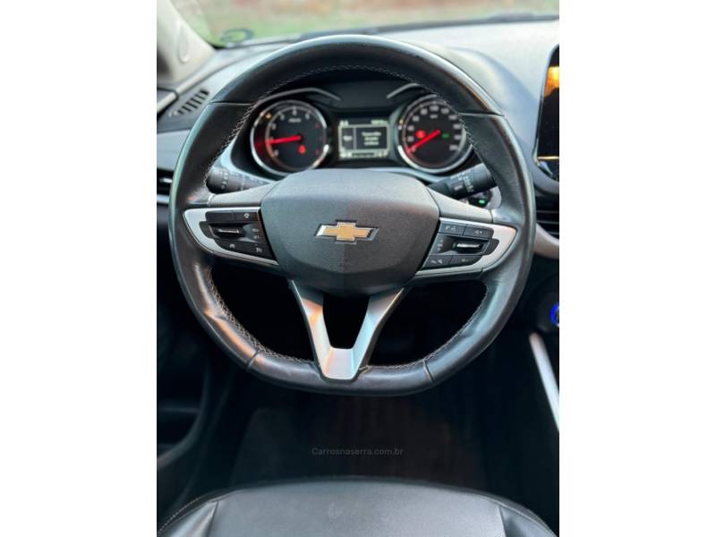 CHEVROLET - ONIX - 2021/2021 - Branca - R$ 87.990,00