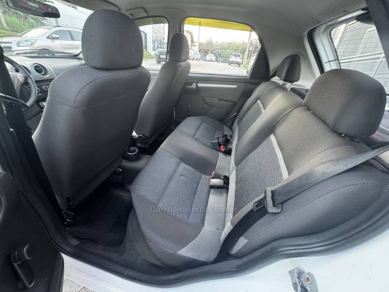 CHEVROLET - CELTA - 2013/2014 - Branca - R$ 36.990,00