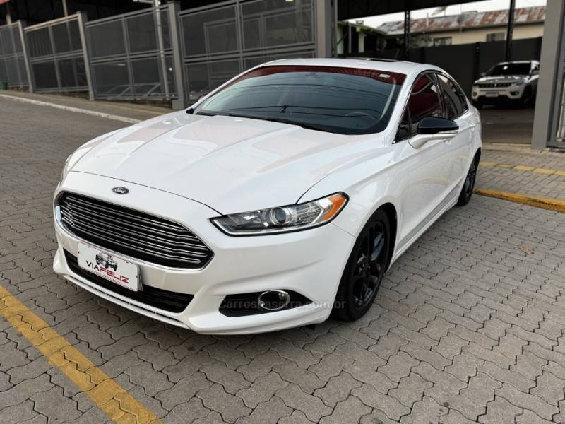 FORD - FUSION - 2014/2014 - Branca - R$ 79.990,00