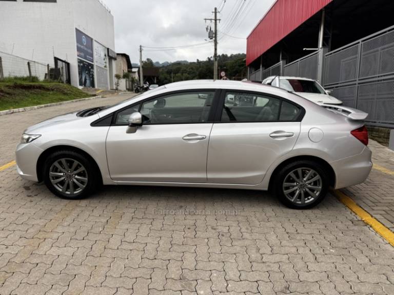 HONDA - CIVIC - 2014/2014 - Prata - R$ 78.990,00