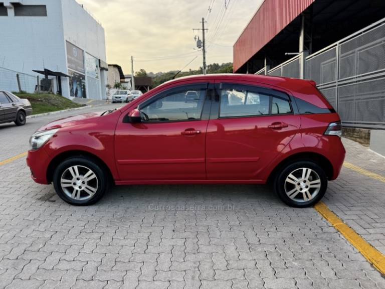 CHEVROLET - AGILE - 2012/2013 - Vermelha - R$ 39.990,00