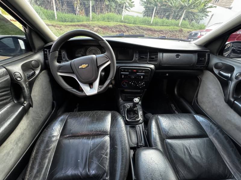 CHEVROLET - VECTRA - 2004/2005 - Cinza - R$ 30.990,00