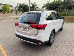 MITSUBISHI - OUTLANDER - 2015/2016 - Branca - R$ 129.990,00