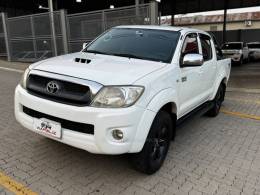 TOYOTA - HILUX - 2011/2011 - Branca - R$ 119.990,00