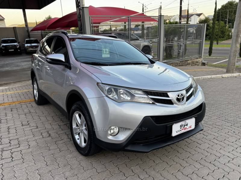 TOYOTA - RAV4 - 2013/2013 - Prata - R$ 84.990,00