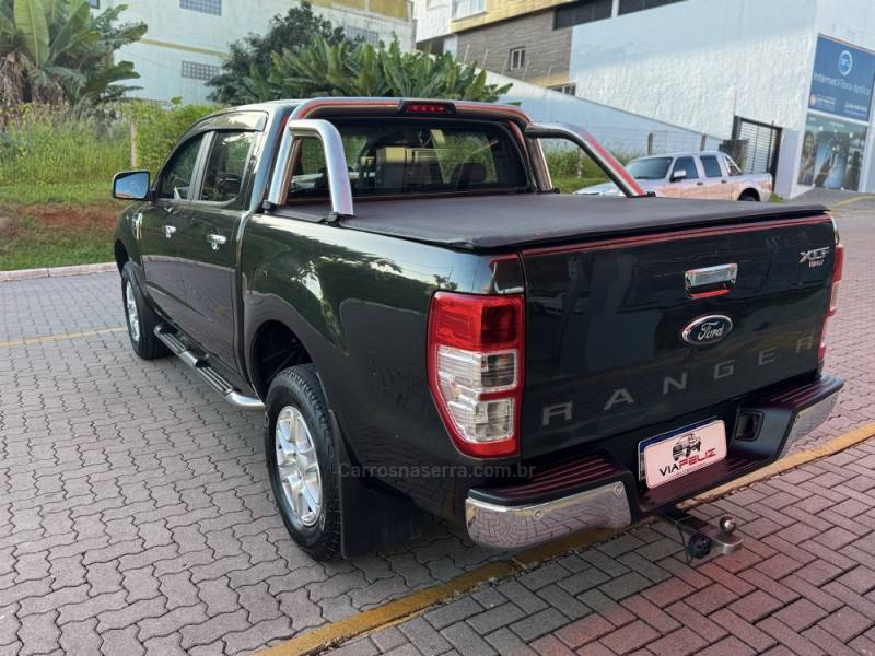 FORD - RANGER - 2014/2014 - Cinza - R$ 89.990,00