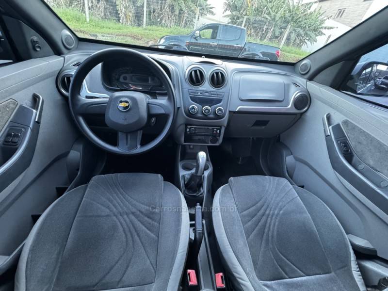 CHEVROLET - AGILE - 2010/2011 - Prata - R$ 36.990,00