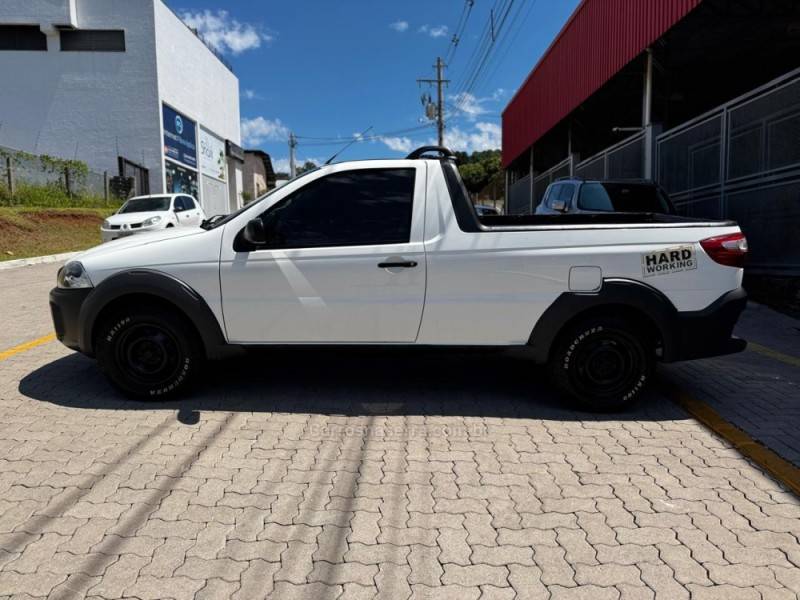 FIAT - STRADA - 2015/2016 - Branca - R$ 54.990,00