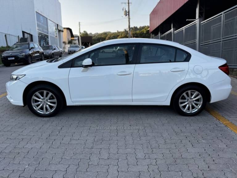 HONDA - CIVIC - 2014/2014 - Branca - R$ 73.990,00