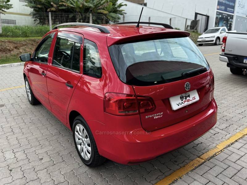 VOLKSWAGEN - SPACEFOX - 2011/2011 - Vermelha - R$ 38.990,00