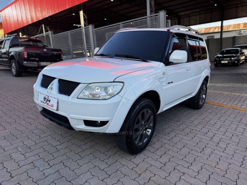 MITSUBISHI - PAJERO TR4 - 2013/2013 - Branca - R$ 71.990,00