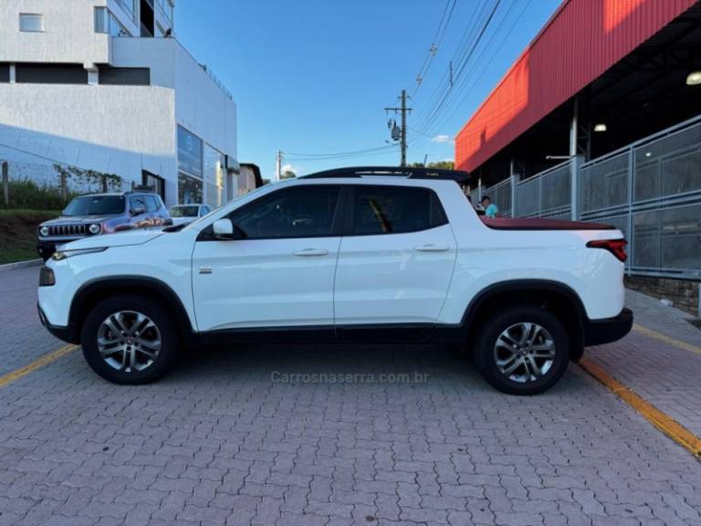 FIAT - TORO - 2020/2021 - Branca - R$ 121.990,00