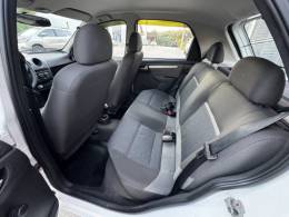 CHEVROLET - CELTA - 2013/2014 - Branca - R$ 36.990,00