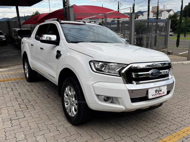 FORD - RANGER - 2018/2019 - Branca - R$ 159.990,00