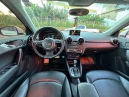 AUDI - A1 - 2015/2016 - Branca - R$ 84.990,00