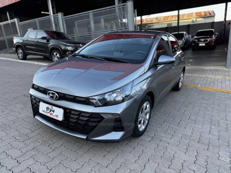 HYUNDAI - HB20 - 2022/2023 - Cinza - R$ 68.990,00