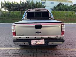 FORD - RANGER - 2010/2011 - Prata - R$ 64.990,00