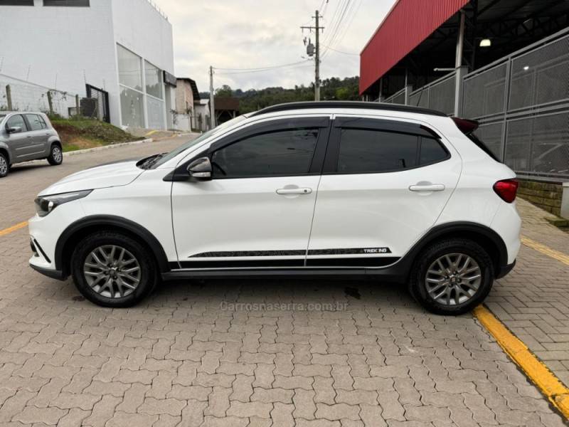 FIAT - ARGO - 2020/2021 - Branca - R$ 74.990,00