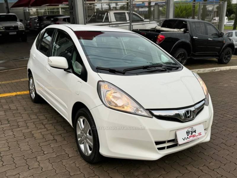 HONDA - FIT - 2012/2013 - Branca - R$ 54.990,00