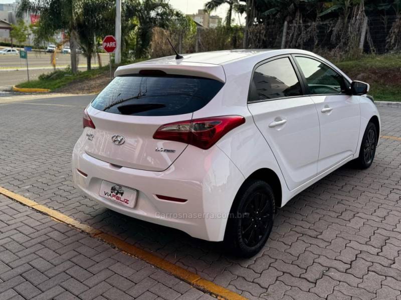 HYUNDAI - HB20 - 2014/2015 - Branca - R$ 51.990,00