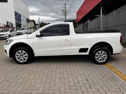 VOLKSWAGEN - SAVEIRO - 2021/2022 - Branca - R$ 65.990,00
