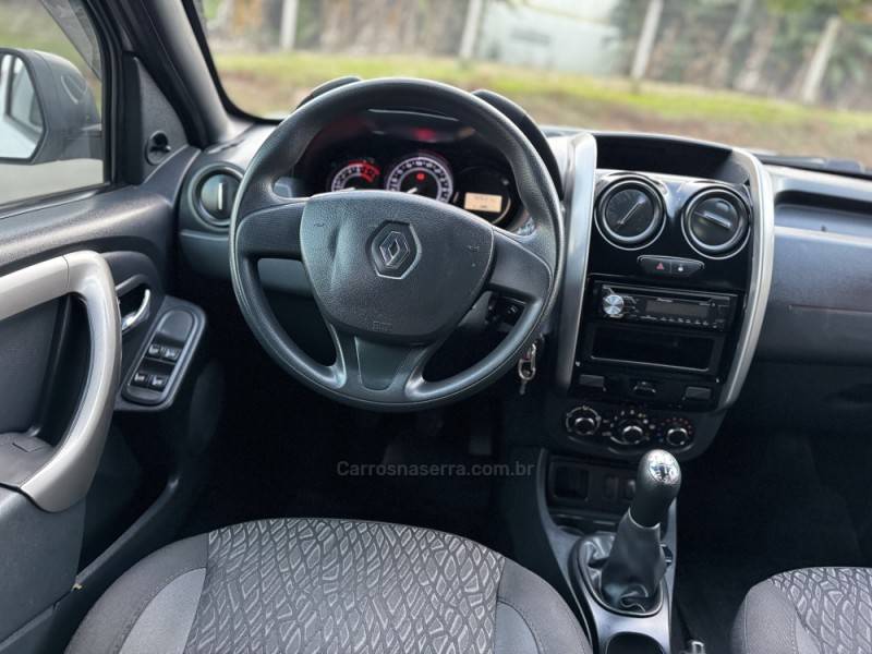 RENAULT - OROCH - 2017/2018 - Branca - R$ 74.990,00