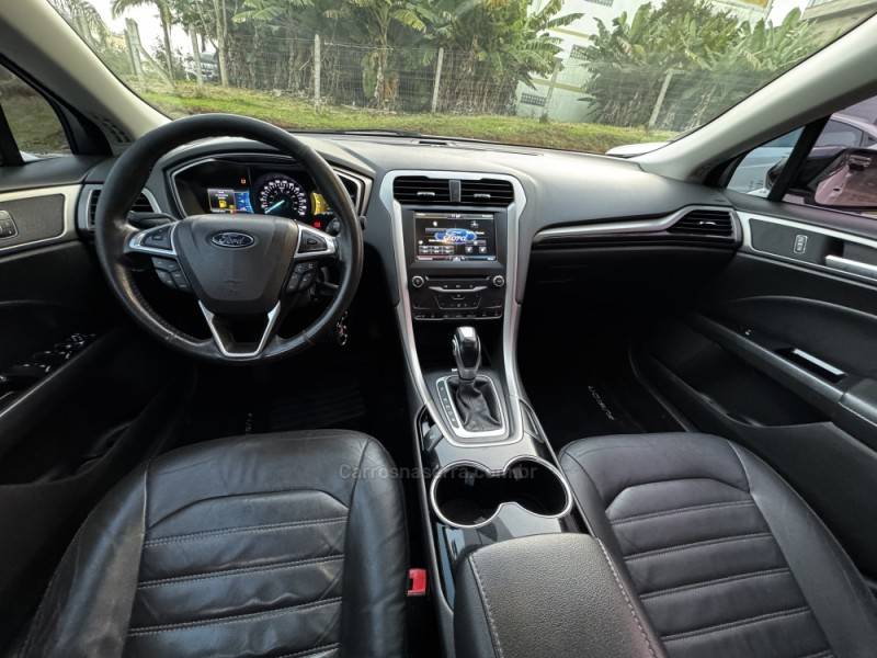 FORD - FUSION - 2014/2014 - Branca - R$ 79.990,00