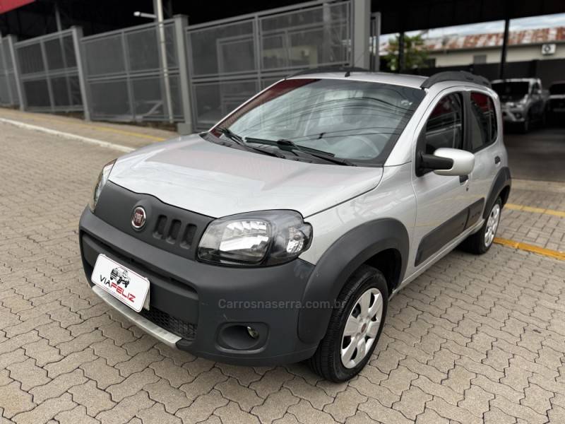 FIAT - UNO - 2014/2014 - Prata - R$ 38.990,00
