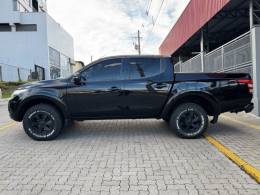 MITSUBISHI - L200 TRITON - 2016/2017 - Preta - R$ 144.990,00