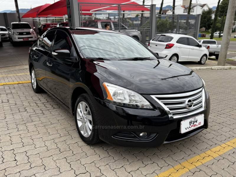 NISSAN - SENTRA - 2013/2014 - Preta - R$ 55.990,00