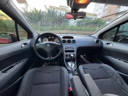 PEUGEOT - 408 - 2011/2012 - Vermelha - R$ 33.990,00