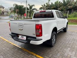 CHEVROLET - S10 - 2015/2016 - Branca - R$ 97.990,00