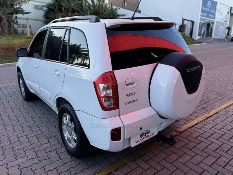 CHERY - TIGGO - 2014/2015 - Branca - R$ 42.990,00