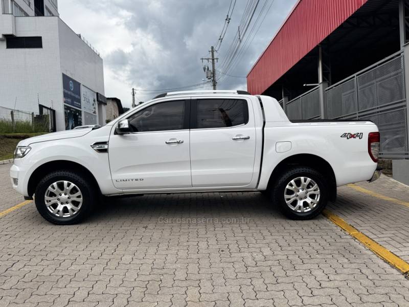 FORD - RANGER - 2018/2019 - Branca - R$ 159.990,00