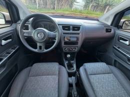 VOLKSWAGEN - FOX - 2013/2014 - Branca - R$ 43.990,00